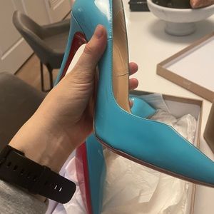 So Kate pacific louboutins size 39.5 worn briefly no markings on outside
